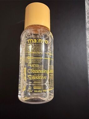 3/$15 🌸 ma:nyo Pure Cleansing Water Sensitive MINI